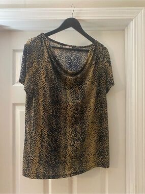 Jacqueline Smith Collection. Women's Black/Gold Cowl Neck Top. XL. Short Sleeve.